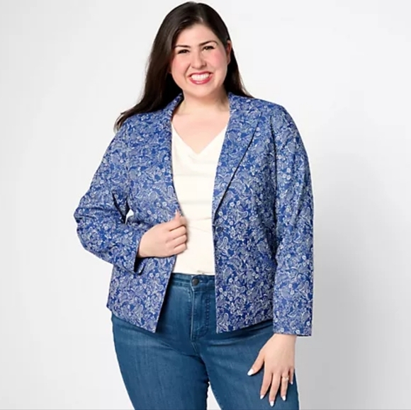 NWOT. QVC Cotton/Linen blue and white jacquard blazer w/full lining&real pockets - Picture 2 of 6